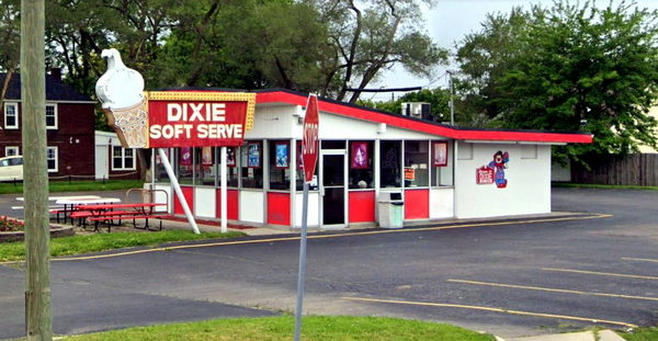 Tastee-Freez - Monroe - 15483 S Dixie Hwy (newer photo)